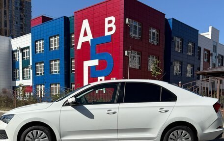 Skoda Rapid II, 2021 год, 1 440 000 рублей, 2 фотография