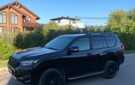 Toyota Land Cruiser Prado 150 рестайлинг 2, 2017 год, 3 800 000 рублей, 3 фотография
