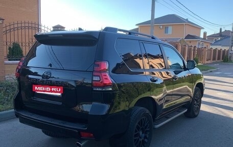 Toyota Land Cruiser Prado 150 рестайлинг 2, 2017 год, 3 800 000 рублей, 8 фотография