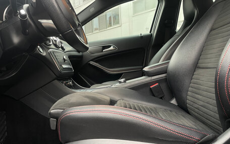 Mercedes-Benz GLA, 2018 год, 2 299 000 рублей, 12 фотография