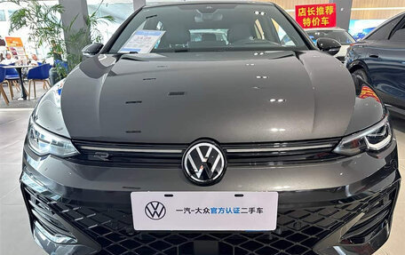 Volkswagen Golf VIII, 2025 год, 3 200 000 рублей, 2 фотография