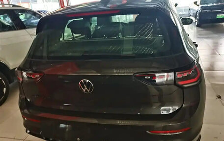 Volkswagen Golf VIII, 2025 год, 3 200 000 рублей, 5 фотография