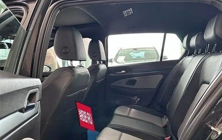 Volkswagen Golf VIII, 2025 год, 3 200 000 рублей, 11 фотография