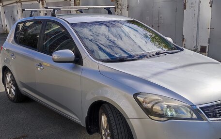 KIA cee'd I рестайлинг, 2010 год, 700 000 рублей, 3 фотография