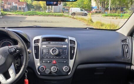 KIA cee'd I рестайлинг, 2010 год, 700 000 рублей, 11 фотография