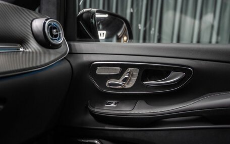 Mercedes-Benz V-Класс, 2025 год, 15 960 000 рублей, 21 фотография