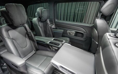 Mercedes-Benz V-Класс, 2025 год, 15 960 000 рублей, 28 фотография