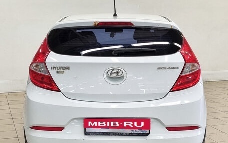 Hyundai Solaris II рестайлинг, 2015 год, 923 000 рублей, 3 фотография