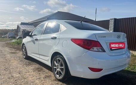 Hyundai Solaris II рестайлинг, 2013 год, 700 000 рублей, 6 фотография