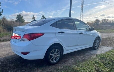Hyundai Solaris II рестайлинг, 2013 год, 700 000 рублей, 10 фотография