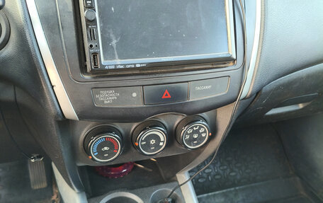 Mitsubishi ASX I рестайлинг, 2013 год, 1 100 000 рублей, 9 фотография