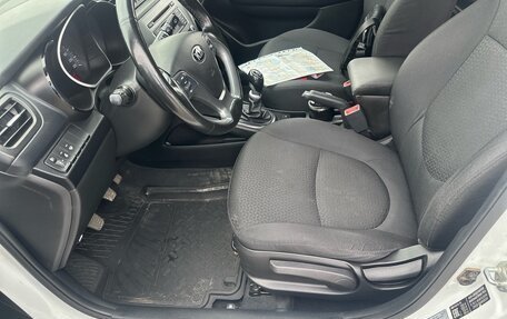 KIA Rio III рестайлинг, 2016 год, 995 000 рублей, 6 фотография