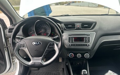 KIA Rio III рестайлинг, 2016 год, 995 000 рублей, 5 фотография