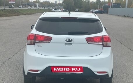 KIA Rio III рестайлинг, 2016 год, 995 000 рублей, 4 фотография