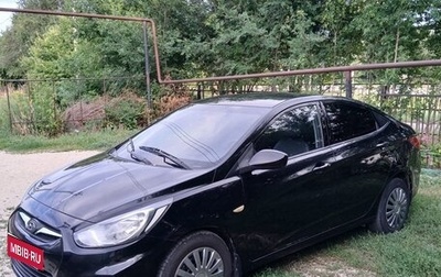 Hyundai Solaris II рестайлинг, 2013 год, 780 000 рублей, 1 фотография