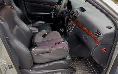 Toyota Avensis III рестайлинг, 2004 год, 795 000 рублей, 6 фотография
