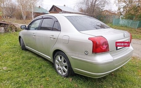 Toyota Avensis III рестайлинг, 2004 год, 795 000 рублей, 4 фотография