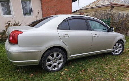 Toyota Avensis III рестайлинг, 2004 год, 795 000 рублей, 11 фотография