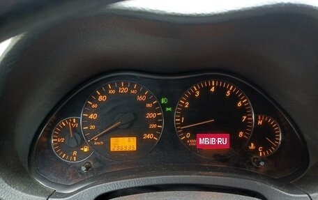 Toyota Avensis III рестайлинг, 2004 год, 795 000 рублей, 9 фотография