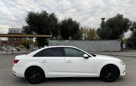 Audi A4, 2018 год, 2 200 000 рублей, 5 фотография