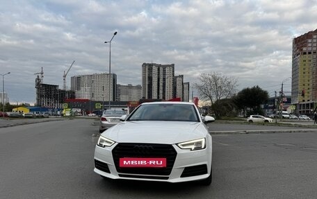 Audi A4, 2018 год, 2 200 000 рублей, 2 фотография