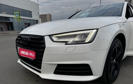 Audi A4, 2018 год, 2 200 000 рублей, 12 фотография