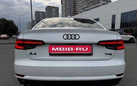 Audi A4, 2018 год, 2 200 000 рублей, 15 фотография