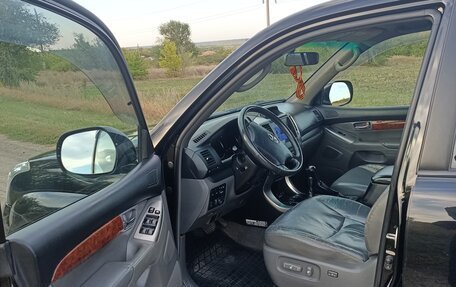 Toyota Land Cruiser Prado 120 рестайлинг, 2006 год, 2 250 000 рублей, 5 фотография