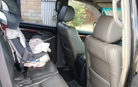 Toyota Land Cruiser Prado 120 рестайлинг, 2006 год, 2 250 000 рублей, 17 фотография