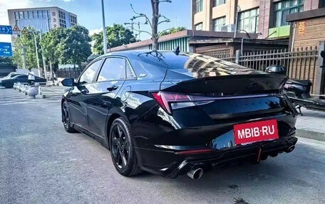 Hyundai Elantra, 2022 год, 1 800 000 рублей, 7 фотография