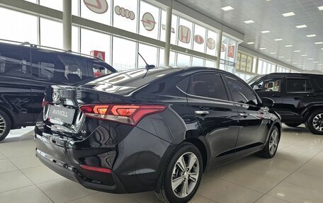 Hyundai Solaris II рестайлинг, 2017 год, 1 619 000 рублей, 6 фотография