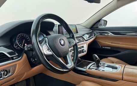 BMW 7 серия, 2017 год, 4 210 000 рублей, 9 фотография
