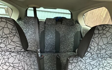 Nissan Almera, 2001 год, 220 000 рублей, 6 фотография
