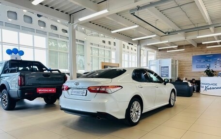 Toyota Camry, 2020 год, 3 199 900 рублей, 6 фотография