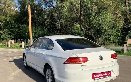 Volkswagen Passat B8 рестайлинг, 2015 год, 2 000 000 рублей, 6 фотография