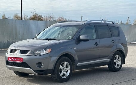 Mitsubishi Outlander III рестайлинг 3, 2007 год, 955 000 рублей, 1 фотография