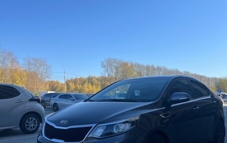 KIA Rio III рестайлинг, 2015 год, 880 000 рублей, 3 фотография