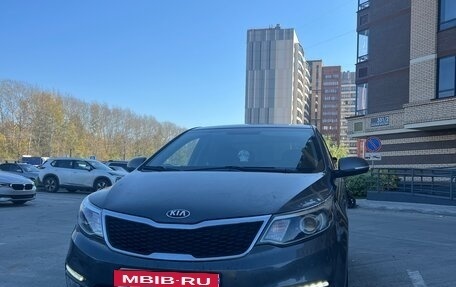 KIA Rio III рестайлинг, 2015 год, 880 000 рублей, 2 фотография