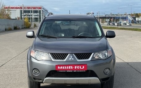 Mitsubishi Outlander III рестайлинг 3, 2007 год, 955 000 рублей, 3 фотография