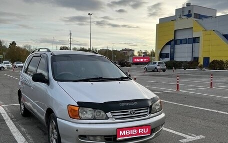 Toyota Ipsum II, 1997 год, 450 000 рублей, 1 фотография