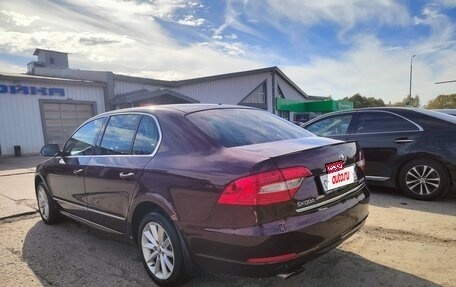 Skoda Superb III рестайлинг, 2014 год, 1 070 000 рублей, 4 фотография