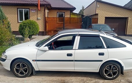 Opel Vectra B рестайлинг, 1997 год, 320 000 рублей, 2 фотография