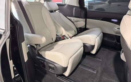 KIA Carnival, 2024 год, 5 550 000 рублей, 17 фотография