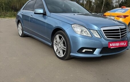 Mercedes-Benz E-Класс, 2011 год, 1 780 000 рублей, 2 фотография