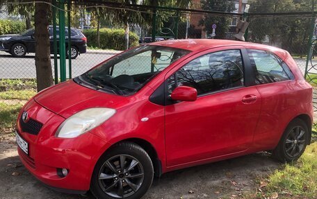 Toyota Yaris III рестайлинг, 2008 год, 700 000 рублей, 4 фотография