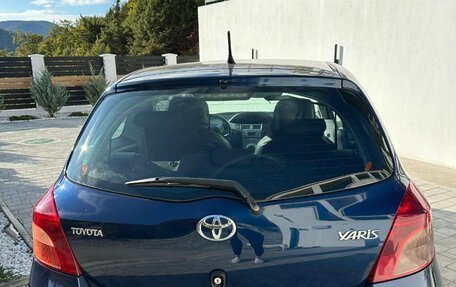Toyota Yaris III рестайлинг, 2008 год, 520 000 рублей, 4 фотография