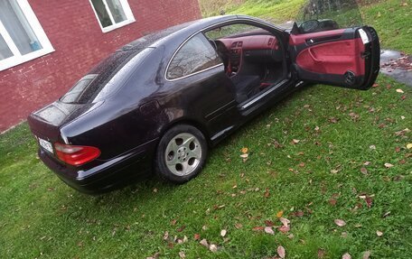 Mercedes-Benz CLK-Класс, 1997 год, 410 000 рублей, 3 фотография
