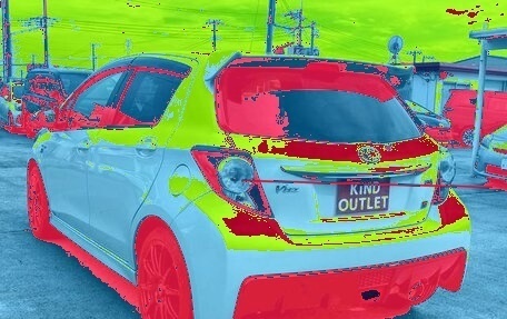 Toyota Vitz, 2020 год, 700 007 рублей, 6 фотография