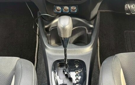 Toyota Vitz, 2020 год, 700 007 рублей, 18 фотография