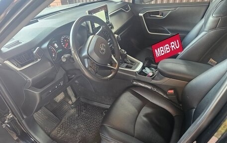 Toyota RAV4, 2020 год, 3 400 000 рублей, 5 фотография